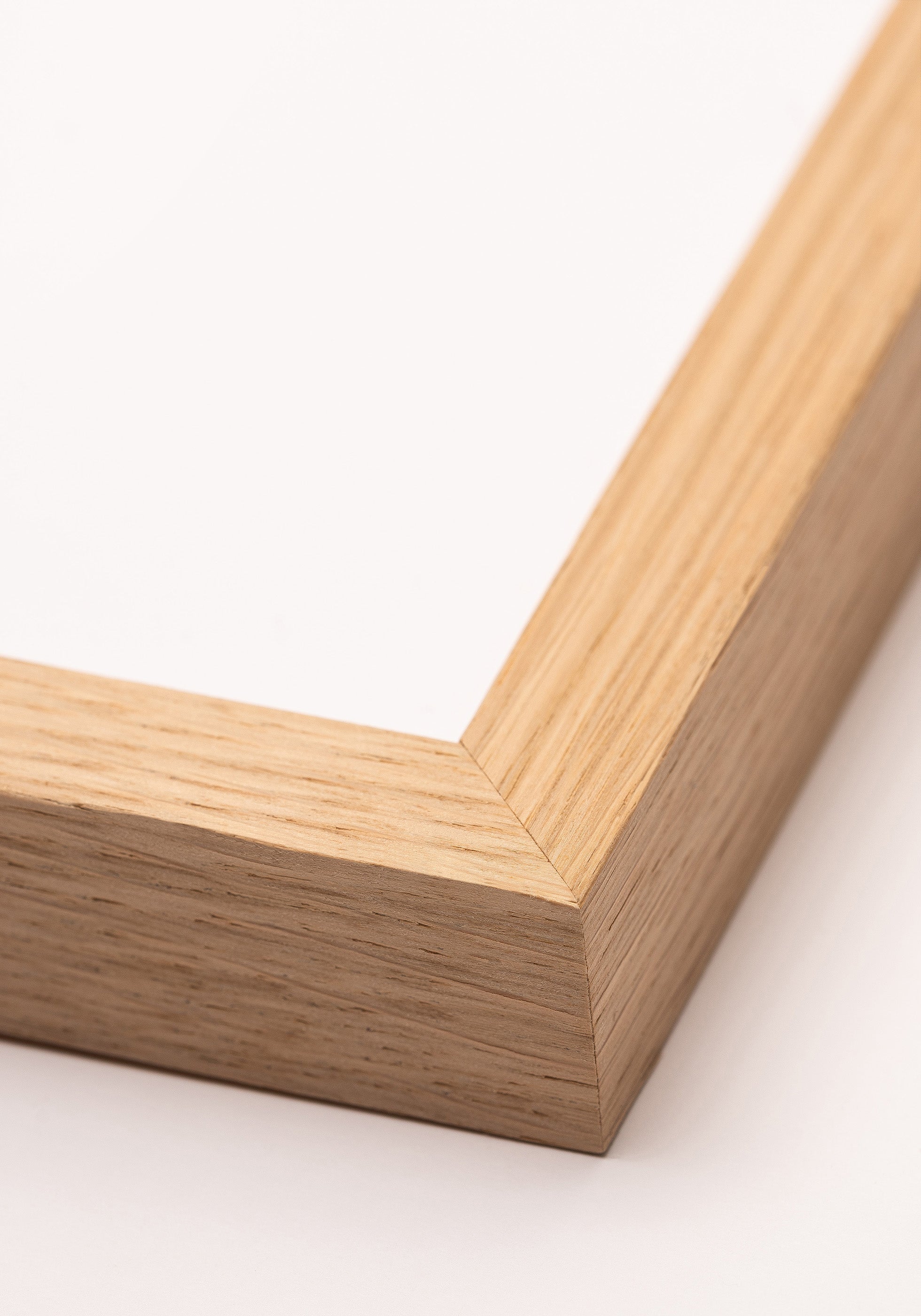 Premium Wood frame Nielsen Oak