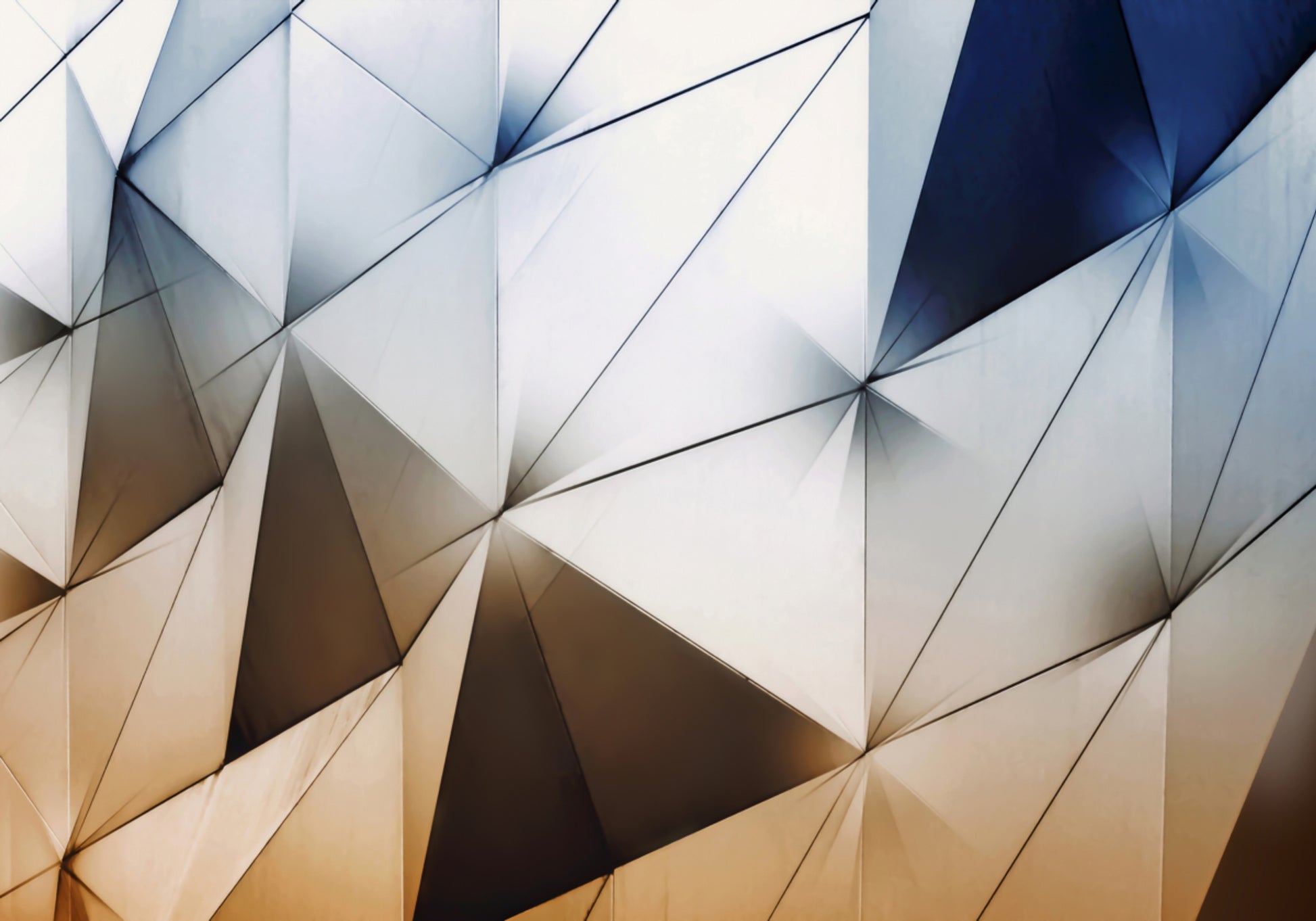 Dynamic Triangular Facade